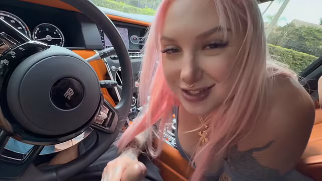 Thick white girl Skylar Vox gets fucked in my RR | teddy tarantino